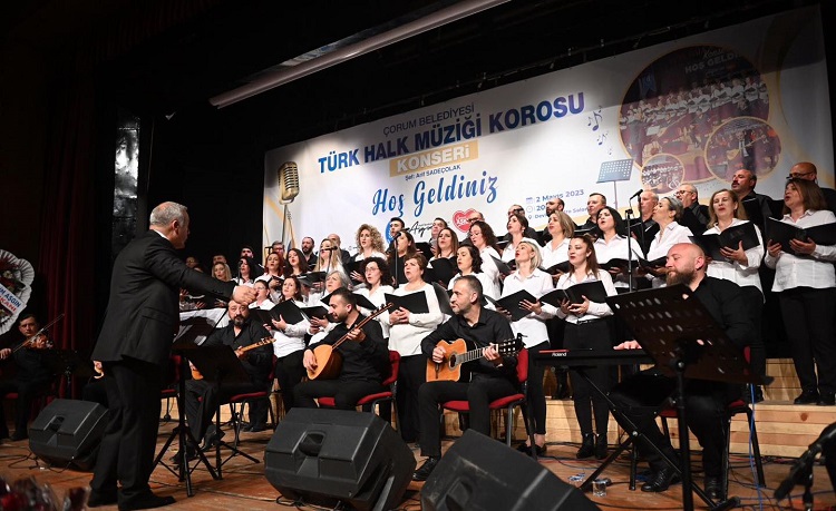 Halk müziği korosu çalışmalarına başladı