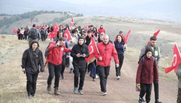 Kösedağ zirvesine Cumhuriyet yürüyüşü