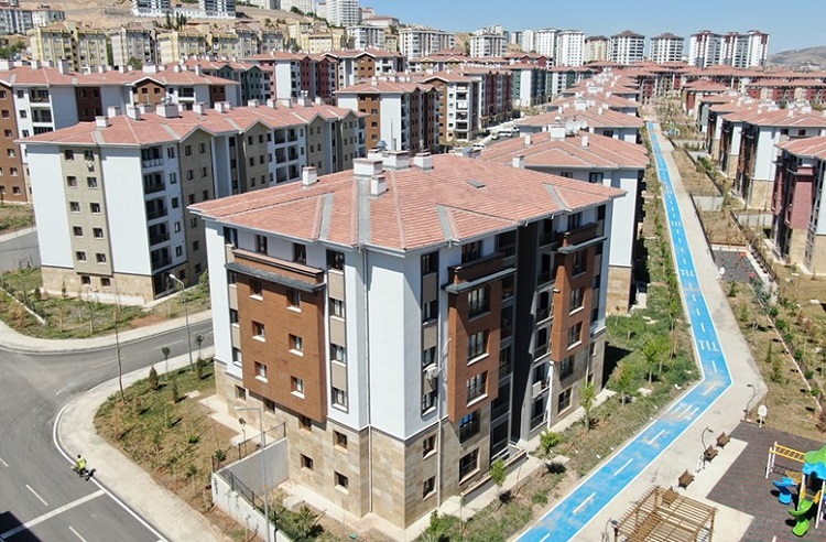 Çorum’a iki bin 700 konut yapılacak
