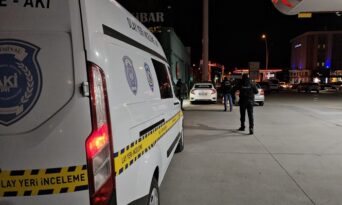 17 yaşındaki genç kız silahla yaralandı