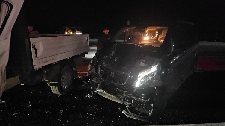 Başkan yardımcısı kazada yaralandı