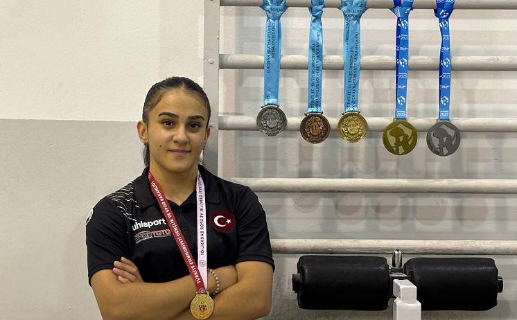 Dünya Halter Şampiyonası’na hazırlanıyor