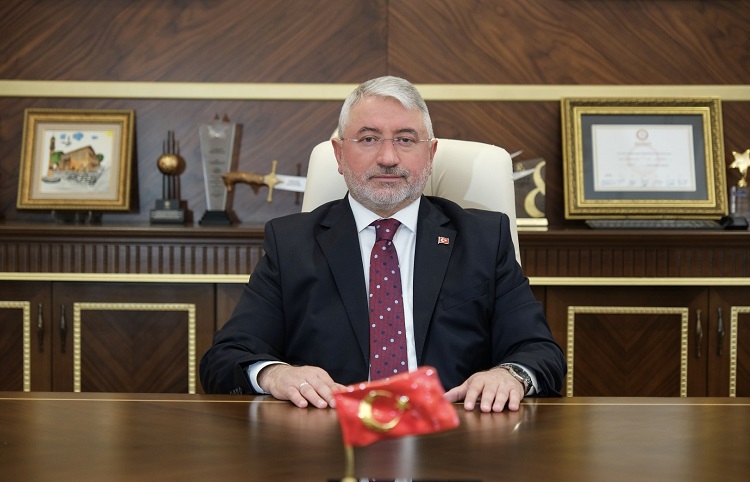 Üniversite öğrencilerine 10 Bin TL’lik destek