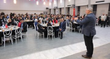 Başkan öğretmenlerle bir araya geldi