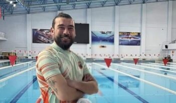 Beden eğitimi öğretmeni sevenlerini üzdü