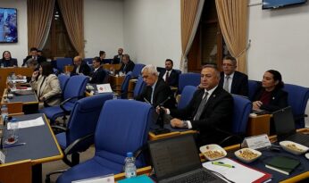 Bakan Işıkhan’ı istifaya davet etti!