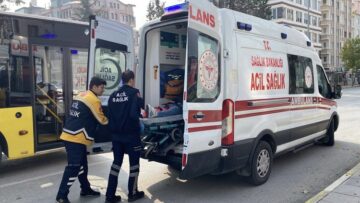 Otomobil ile motosiklet çarpıştı: 1 yaralı