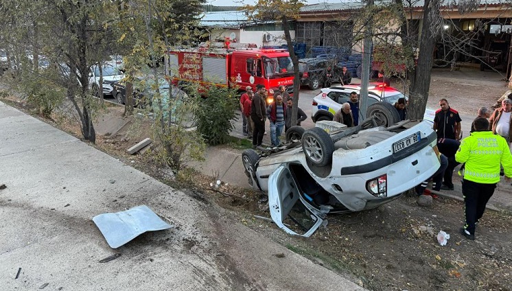 Kontrolden çıktı takla attı:1 yaralı