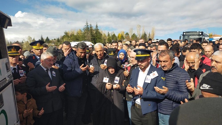 Şehidimizin baba ocağından helallik alındı