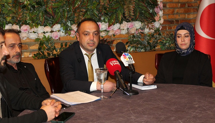 Gazi Demir adaylığını açıkladı