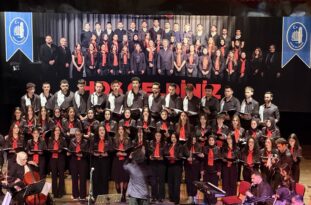 Belediye’nin gençlik korosu ilk kez sahne aldı