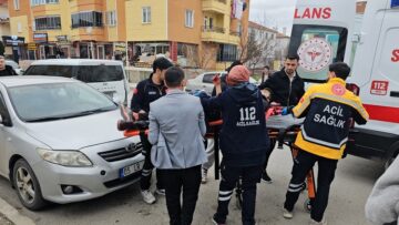 Arkadaşı tartışmada bıçakla yaraladı!