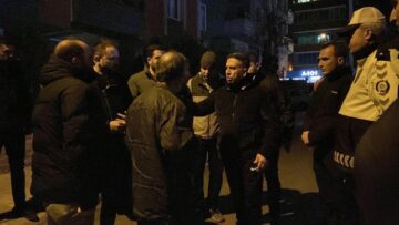 Emniyet müdürü genci çatıdan indirdi!