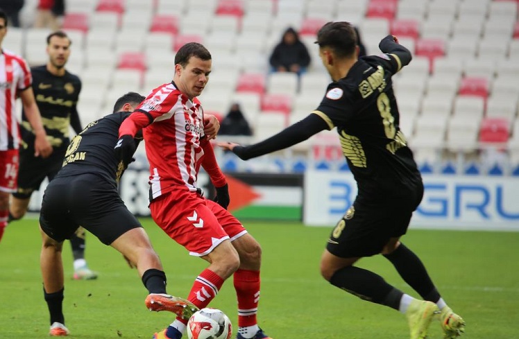 Çorum FK deplasmanda berabere kaldı