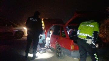 Ehliyetsiz sahte plakalı araca ceza yağdı