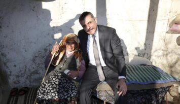 Asırlık çınar Fatma nine hayatını kaybetti