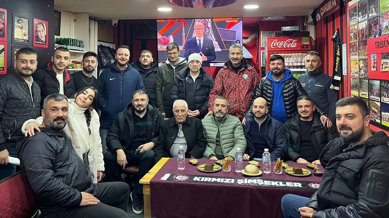 Başkan Korkmazoğlu taraftarlarla buluştu