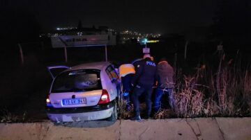 Kontrolden çıktı karşı şeride geçti