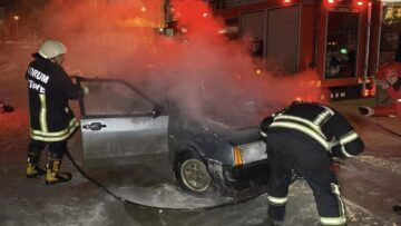 Otomobili küle dönmekten kurtardılar