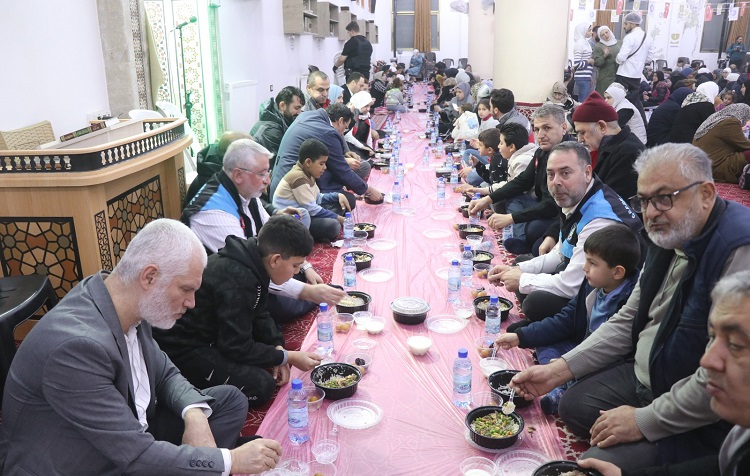 Belediye Yermük’te iftar sofrası kurdu