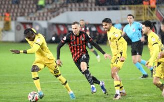 Çorum FK sahasında yenildi