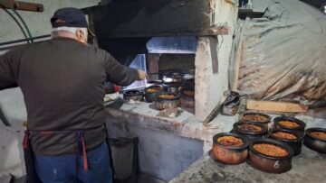 Davul sesini duyan fırınlara koşuyor!