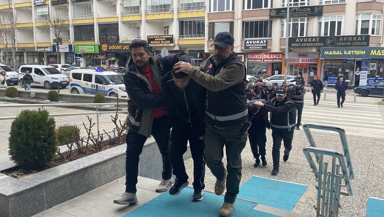 Silahlı saldırı da 8 kişi gözaltına alındı