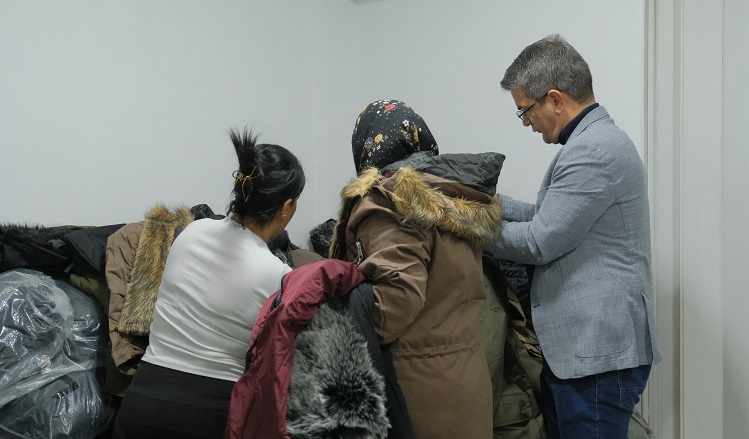 İhtiyaç sahibi ailelere 1250 mont dağıtıldı