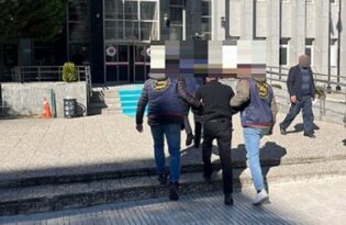 Jandarma aranan 182 zanlıyı yakaladı