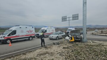 Kazada aynı aileden 5 kişi yaralandı