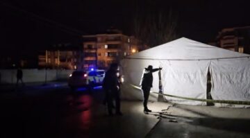 Kendi asker eğlencesinde silahla vuruldu