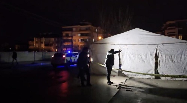 Kendi asker eğlencesinde silahla vuruldu