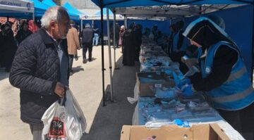 Evlenecek gençler için hayır çarşısı kuruldu