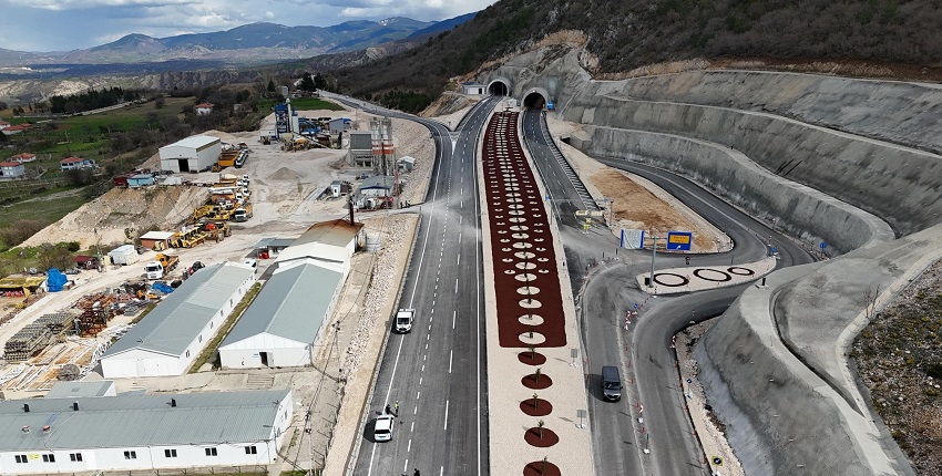 Kırkdilim tüneli trafiğe açıldı