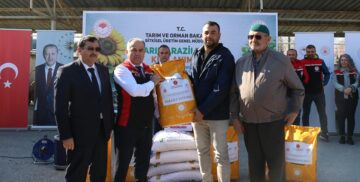 Üreticilere nohut tohumu dağıtıldı