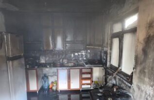 Köyde evde çıkan yangın söndürüldü