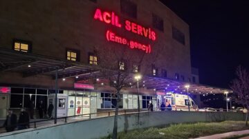 Kavgada bir kişi bıçakla yaralandı