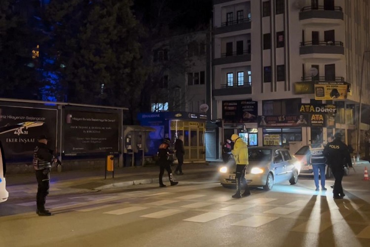 Polis ekiplerinden huzur uygulaması