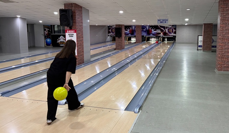 Belediye’den annelere Bowling etkinliği
