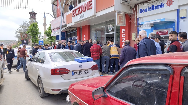 Tartıştıktan sonra bıçaklayıp kaçtı!
