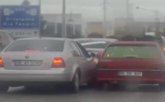 Düğün konvoyunda tehlikeli anlar!