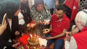 Engelli temsili askerlere kınaları yakıldı